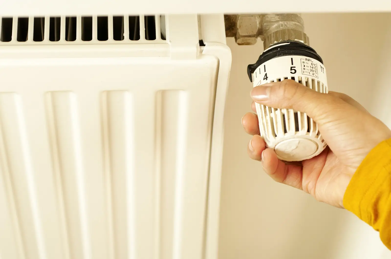Réglage du robinet thermostatique d'un radiateur
